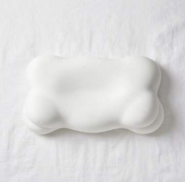 LuxeCloud - The Premium Ergonomic Pillow